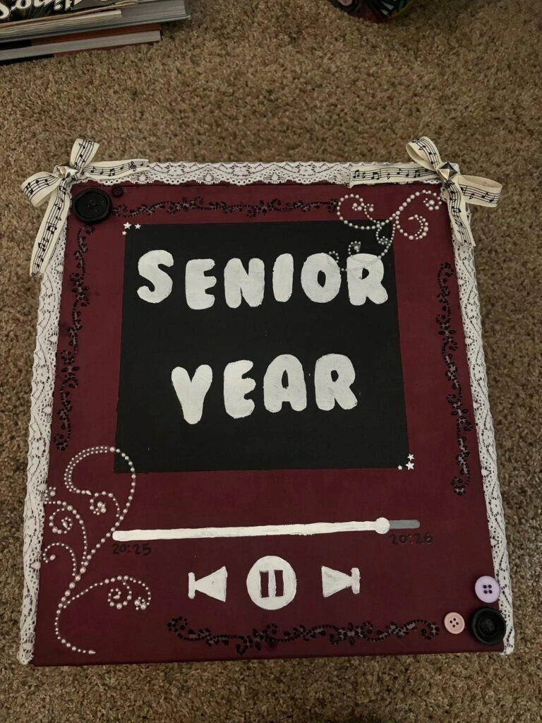 Album Cover Senior