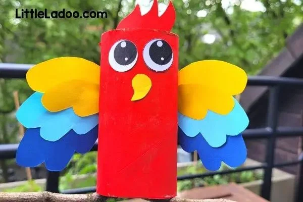 21 Cute Craft Ideas 13 12. Toilet Paper Roll Macaw