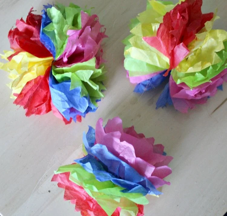 27 Paper Crafts That Will Inspire Anyone 15 14 tissuepaperstrio