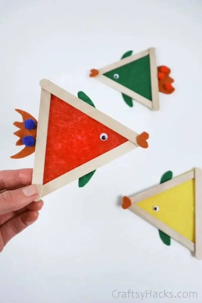21 Cute Craft Ideas 16 15. Fish Craft