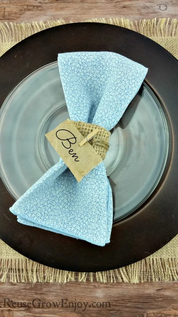 20 Paper Roll Crafts (Towel and Toilet) 20 19 Napkin Ring 576x1024 1