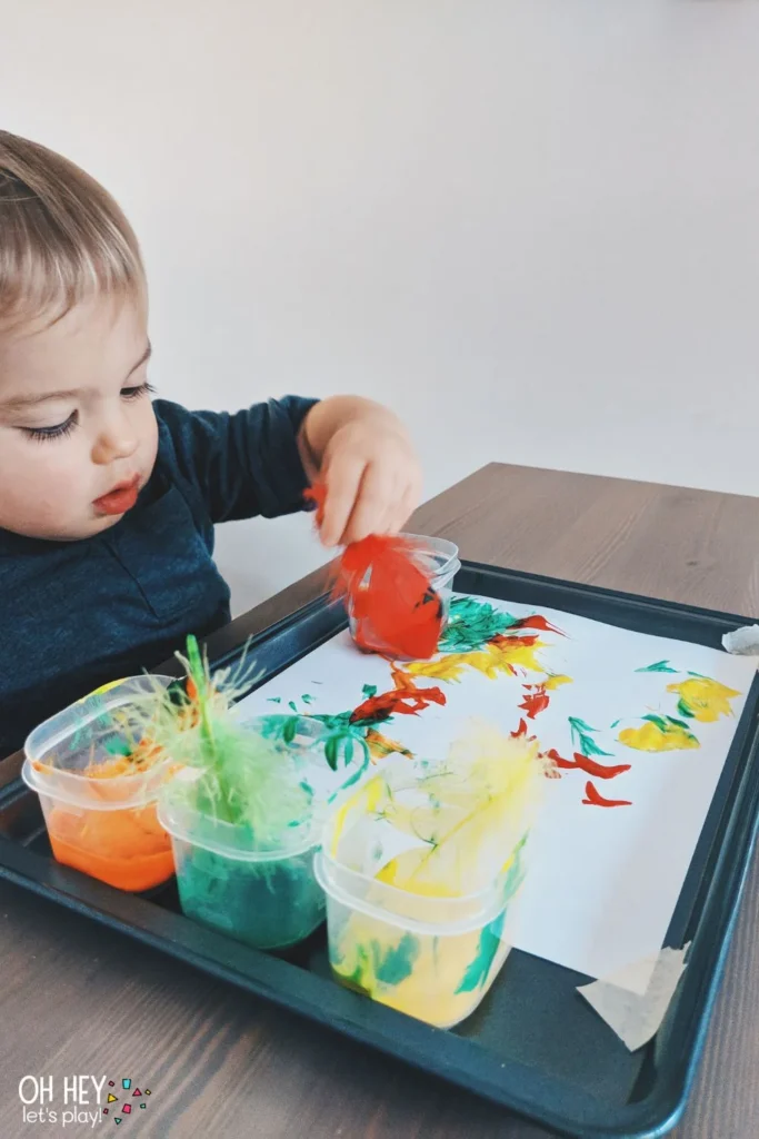 22 Fantastic Feather Crafts 20 19. Feather Painting