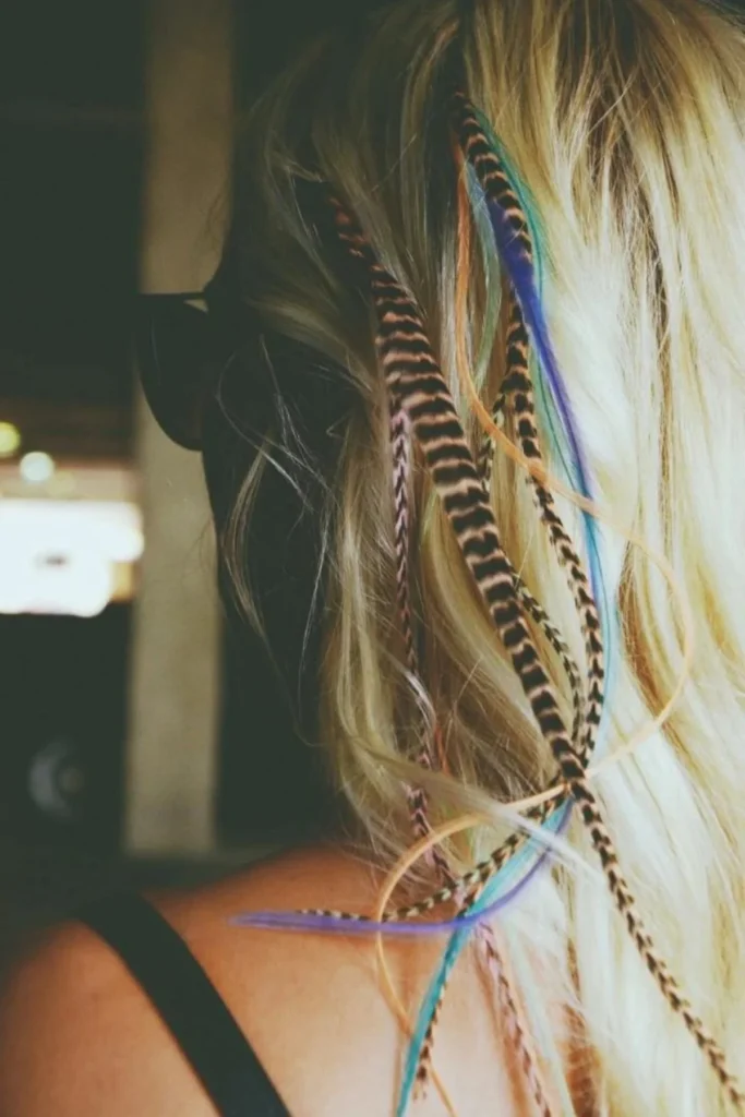 22 Fantastic Feather Crafts 4 3. Feather Hair Extensions