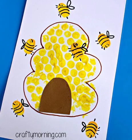 20 Easy Bee Crafts for Kids That Are Fun to Make 7 6 DIY Bubble Wrap Beehive Card