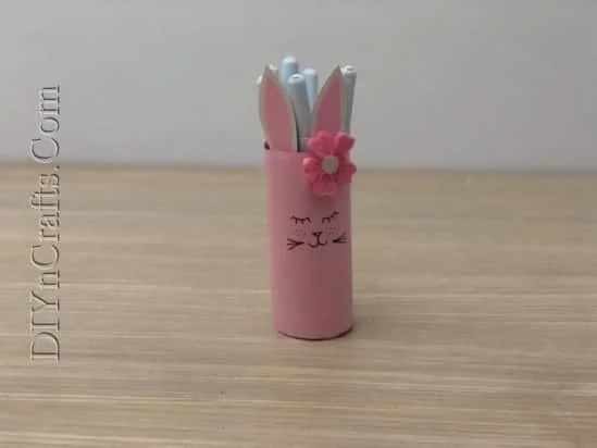 20 Paper Roll Crafts (Towel and Toilet) 9 8 17 easter paper projects