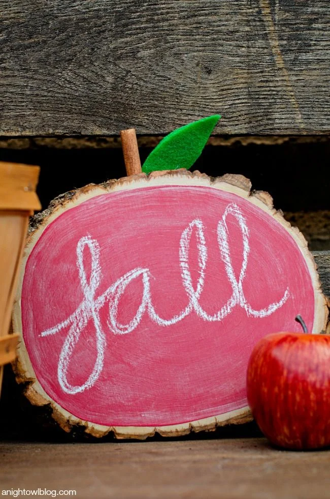 15 Exciting Teacher Crafts 10 9 DIY Apple Chalkboard