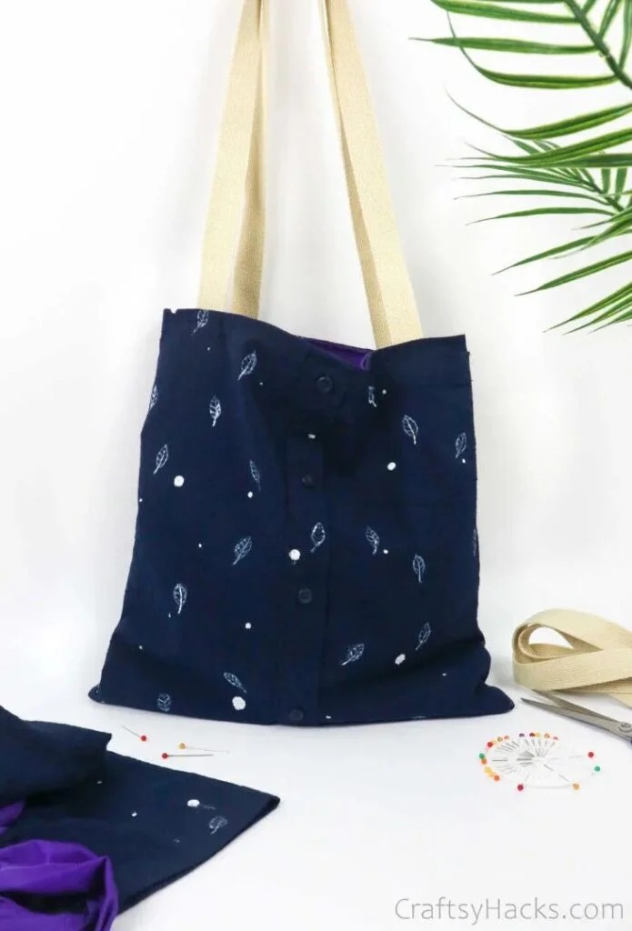 21 Fun Crafts to Do When Bored 2 1. Tote Bag 1 695x1024 1