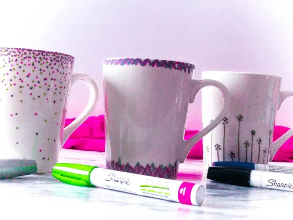 21 Fun Crafts to Do When Bored 18 17. Sharpie Mugs 1